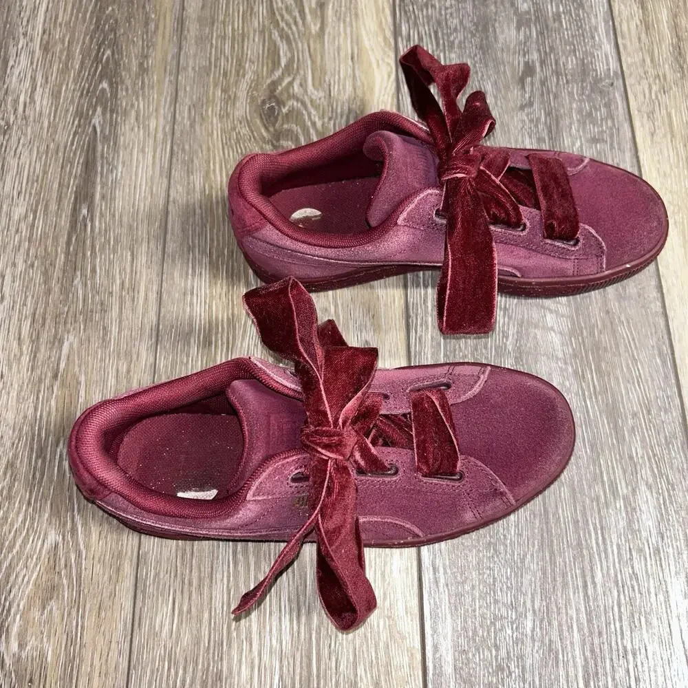 Puma Suede Classic Velvet Toe Burgundy Gold Sneakers 366209-01 Youth Size 4.5C